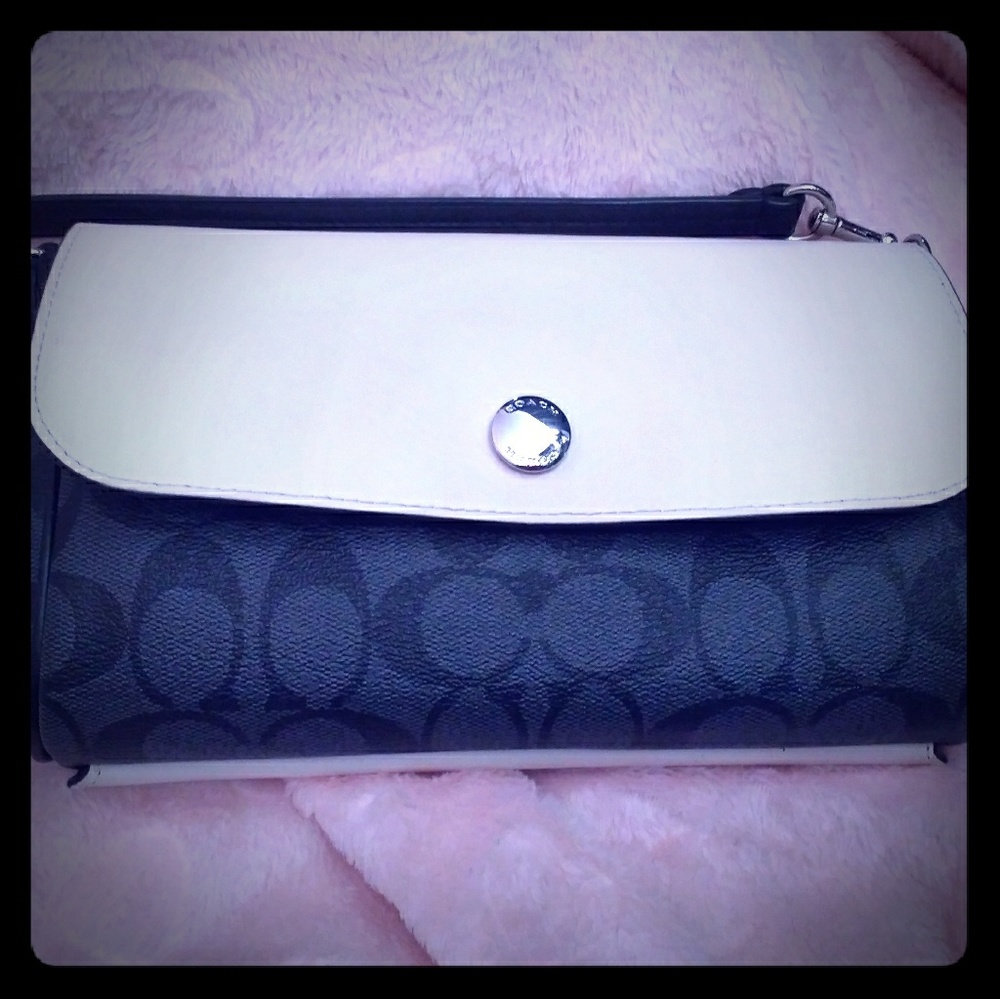 Coach reversible crossbody bag